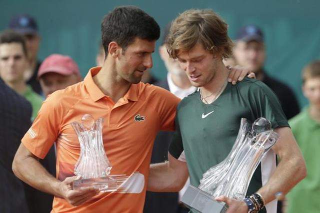 持在前列 持在前列